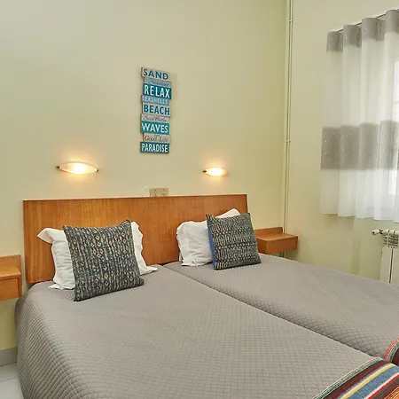 ゲストハウス Residencial Fortunato 3*